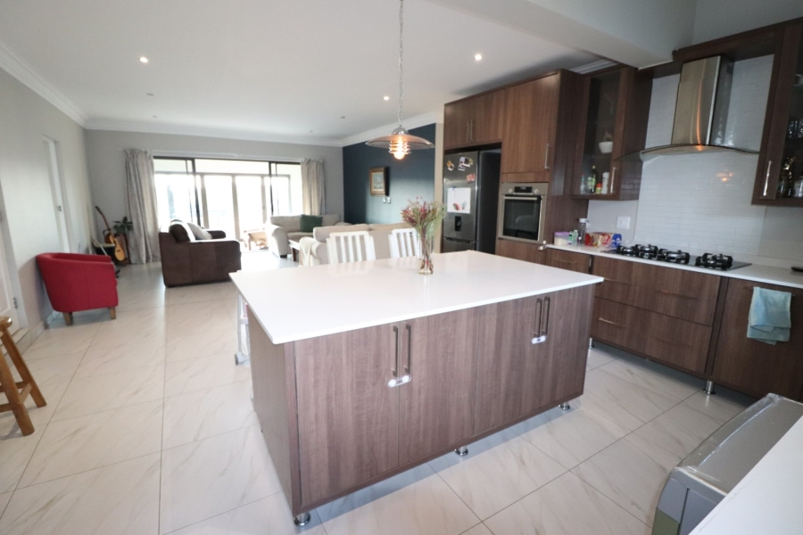 4 Bedroom Property for Sale in Lilyvale S H Free State